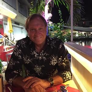 Meet your Posher, Carl